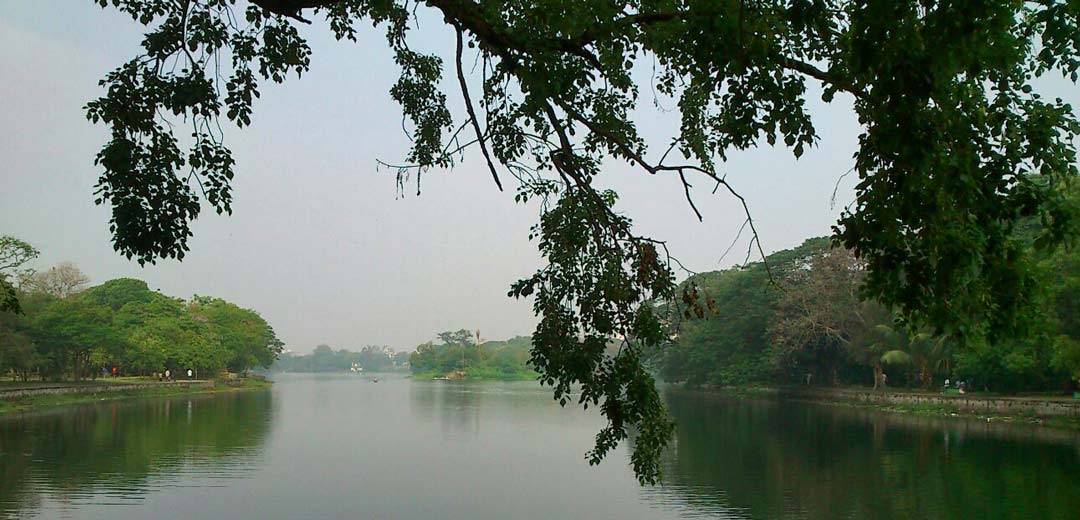 rabindra sarovar, ravindra sarovar, dhakuria lake, dhakuria lake kolkata, lakes inkolkata, kolkata waterbodies, save lakes, save waterbodies,illegal development, lakeside development, illegal lake filling, sthapatya, sthapatya.co